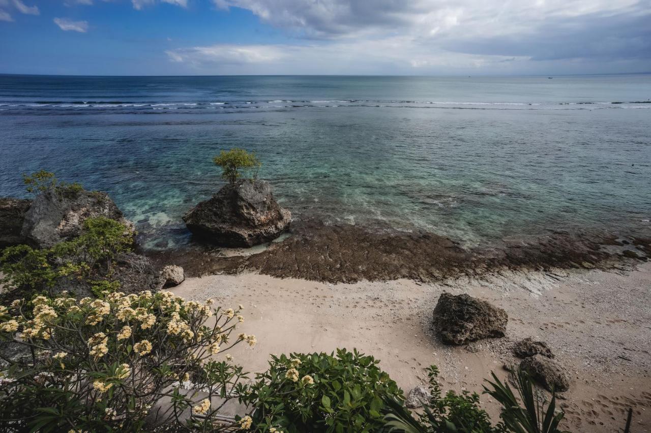 Villa Deeksha Uluwatu  Exterior photo